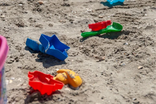 해변에 장난감 — 스톡 사진