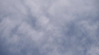 Temiz ufuk çizgisinin düşük açı görünümü