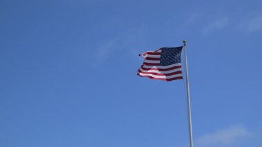 Amerika Birleşik Devletleri bayrağı direkte görüldü 