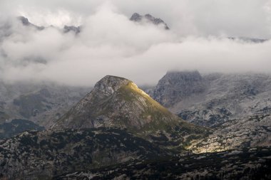 Steinernes Meer, sonbaharda Bavyera, Almanya ve Avusturya 'da dağ manzarası