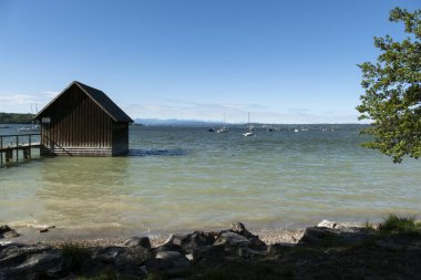 Bavyera 'da Ammersee Gölü, Almanya Yazın