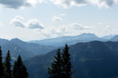 Bodenschneid dağ turu, Bavyera, Almanya, ilkbahar zamanı