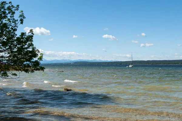Bavyera 'da Ammersee Gölü, Almanya Yazın