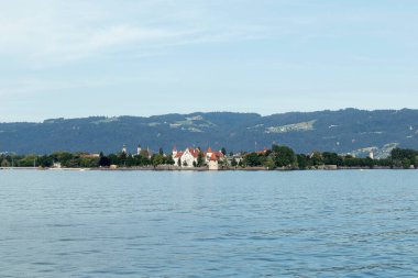 Yazın Almanya 'da Constance Gölü' nde tekne gezisi
