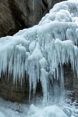 Partnachklamm ya da Partnach kışın Bavyera, Almanca