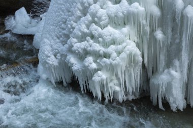 Partnachklamm ya da Partnach kışın Bavyera, Almanca