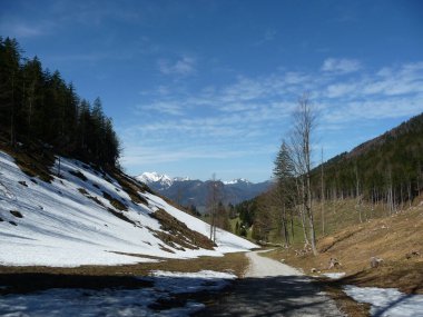 Bodenschneid dağ turu, Brecherspitze, Bavyera, Almanya, ilkbahar zamanı