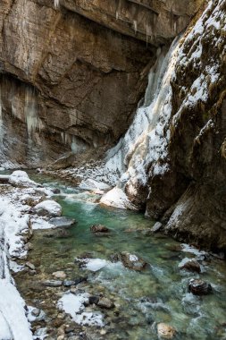 Partnachklamm ya da Partnach kışın Bavyera, Almanca