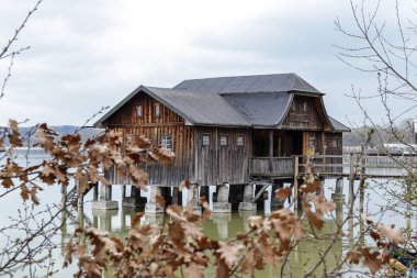 Ammersee Gölü 'ndeki ünlü hamam, Münih Yolu St. James, Bavyera, Almanya