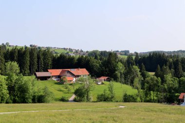 Ahegg 'den Weitnau' ya yürüyüş yolu, Münih Yolu, St. James, Bavyera, Almanya