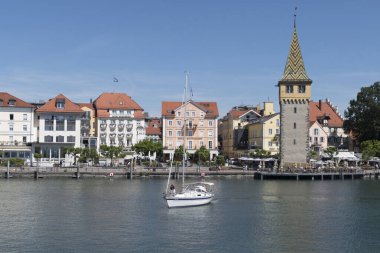 Constance Gölü, Bavyera, Almanya 'da yaz mevsiminde Mangturm