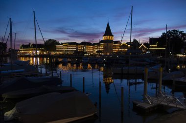 Constance Gölü kıyısında Lindau Limanı, Almanya, Bavyera, yaz mevsiminde