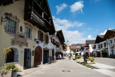 Mittenwald Merkez, Bavyera, Almanya, St. James Isar Loisach Tiroler Inn Yolu