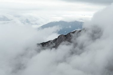 Karwendel dağları Halleranger kulübesinden Bettelwurf kulübesine, Avusturya 'daki Karwendel Hohenweg' e