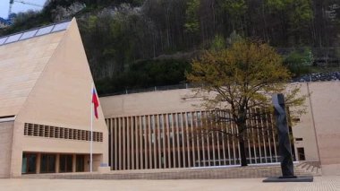 Avrupa 'daki Vaduz, Lihtenştayn parlamento binası