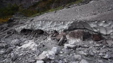Bavyera, Almanya 'daki Watzmann buz kilisesinin çekimleri, yüksek çözünürlüklü video.