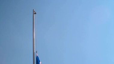 Almanya, Bavyera bayrağını göndere çekiyor