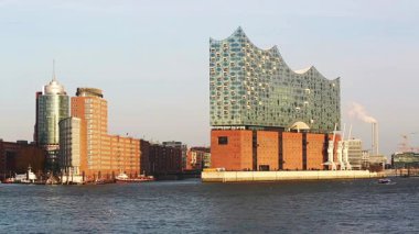 Hamburg, Almanya, Ocak 2017: Elbphilharmonie Panorama Hamburg liman içinde