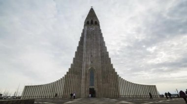 Zaman atlamalı Kilisesi tanımlıkHallgrimskirkja Reykjavik, İzlanda