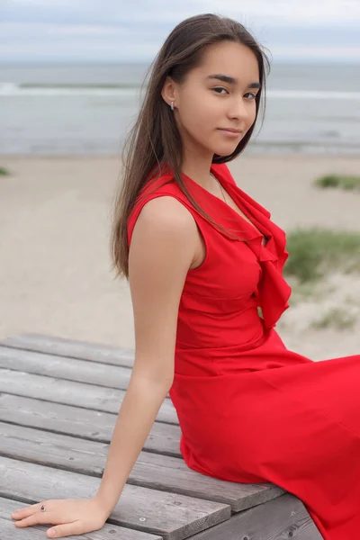 Young Asian Teen Red Long Fashion Dress — Stock Photo, Image