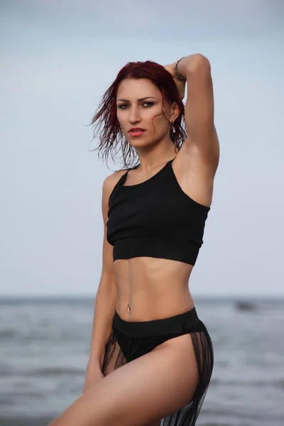 Young Slender Woman Bikini Background Sea — Stock Photo, Image