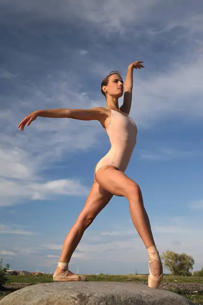 Young Flexible Woman Ballerina Nude Bodysuit — Foto de Stock