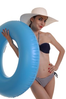 Güzellik erkek beyaz izole bikini giyiyor