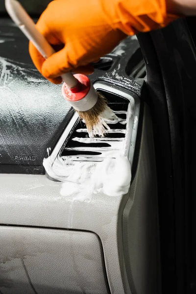 Car Interior Detailing Foam Detergent Cleaning Air System Using Brush — Stock Photo, Image