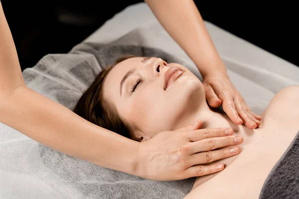 Neck Face Massage Spa Masseur Making Facial Beauty Treatments Attractive — Stock Photo, Image