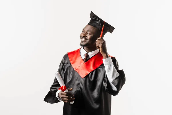 Αποφοίτηση Χαρούμενος Αφρικανός Χαμογελαστός Και Κάτοχος Πτυχίου Άριστα Στα Χέρια — Φωτογραφία Αρχείου