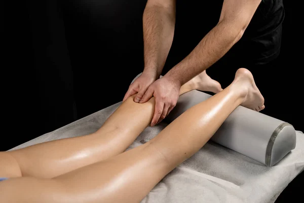Massage Des Pieds Des Jambes Spa Masseur Faisant Massage Des — Photo