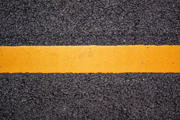 Asfaltový Povrch Silnice Žlutou Čárou — Stock fotografie