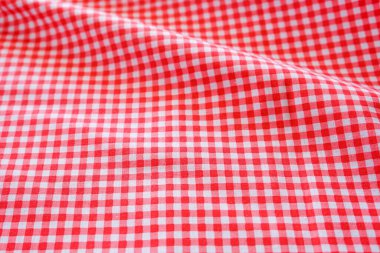 karalanmış kırmızı kumaşlı arkaplan