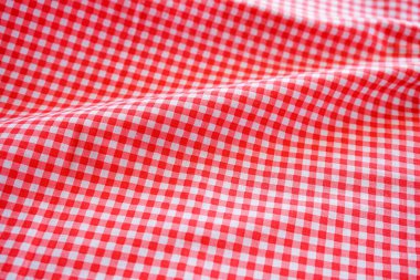 kırmızı kareli kumaş dokusu