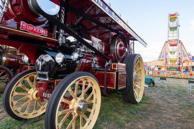 Tarrant Hinton. Dorset. Birleşik Krallık. 25 Ağustos 2022 Supreme adlı yenilenmiş Fowler B6 çekici motoru Büyük Dorset Buhar Fuarı 'nda sergileniyor.