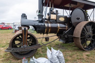 Tarrant Hinton. Dorset. Birleşik Krallık. 25 Ağustos 2022. Wallis ve Steevens 'ın Sir Lancelot adındaki yol silindiri Büyük Dorset Buhar Fuarı' nda sergileniyor.