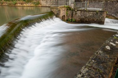 Somerset 'teki Çedar köyünde uzun süre bir şelale görüldü.