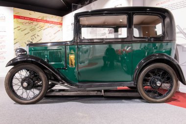 Sparkford. Somerset. Birleşik Krallık. 26 Mart 2023. 1934 Austin 7 meyhanesi Somerset 'teki Haynes Motor Müzesi' nde sergileniyor.