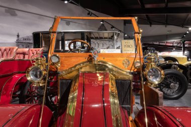 Sparkford. Somerset. Birleşik Krallık. 26 Mart 2023.A Renault tipi AX, 1910 'da Somerset' teki Haynes Motor Müzesi 'nde sergileniyor.