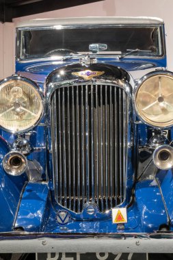 Sparkford. Somerset.Birleşik Krallık. 26 Mart 2023.A Lagonda LG45 damperli coupe 1937 'den Somerset Haynes Motor Müzesi' nde sergileniyor.