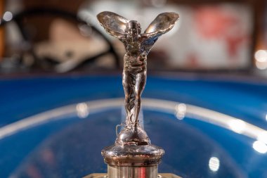 Sparkford. Somerset.Birleşik Krallık. 26 Mart 2023 Rolls Royce Phantom 2 Sedanca Deville 1930 'dan Haynes Motor Müzesi' nde sergileniyor.