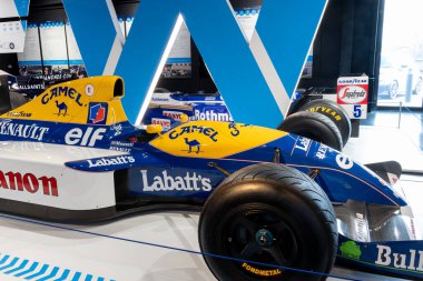 Sparkford. Somerset.Birleşik Krallık. 26 Mart 2023.A Williams FW14 formülü. 1992 'de Nigel Mansell tarafından sürülen bir araba Somerset' teki Haynes Motor Müzesi 'nde sergileniyor.