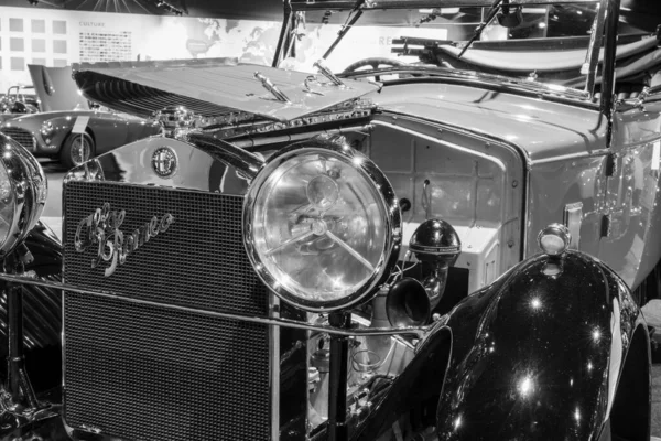 1930年アルファロメオ6C 1750グラン ツーリズモがサマセットのヘインズ モーター博物館で展示されている — ストック写真