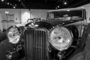 Sparkford. Somerset.Birleşik Krallık. 26 Mart 2023.A Lagonda LG45 damperli coupe 1937 'den Somerset Haynes Motor Müzesi' nde sergileniyor.