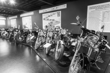 Sparkford. Somerset. Birleşik Krallık. 26 Mart 2023 Klasik ve klasik motosiklet seçimi Somerset 'teki Haynes Motor Müzesi' nde sergileniyor.