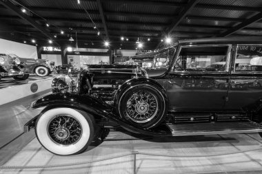 Sparkford.Somerset.Birleşik Krallık. 26 Mart 2023.A Cadillac Model 452A 1931 'den Madam X Imperial Cabriolet Somerset' teki Haynes Motor Müzesi 'nde sergileniyor.