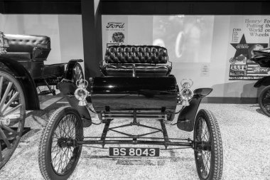 Sparkford. Somerset. Birleşik Krallık. 26 Mart 2023. 1903 tarihli Oldsmobile R modeli Somerset 'teki Haynes Motor Müzesi' nde sergileniyor.