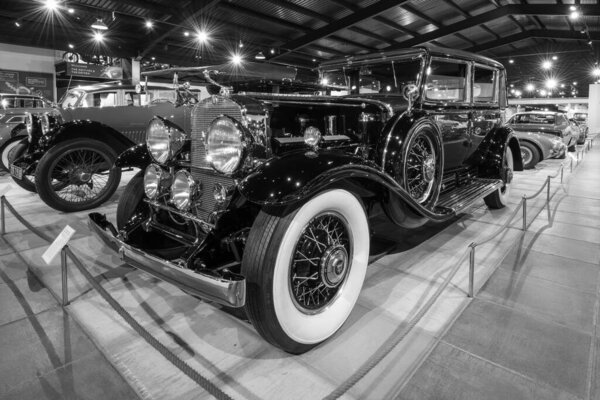 Sparkfort Somerset.United Kingdom 26 марта 2023.A Cadillac Model 452A Madam X-al Camerset 1931 года выставлен в Моторном музее Хейнса в Сомерсете