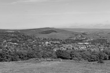 Buxton kasabasının tepesindeki Buxton Country Park 'tan görüntü