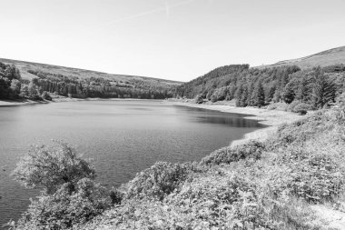 Peak District Ulusal Parkı 'ndaki Derwent rezervuarı.